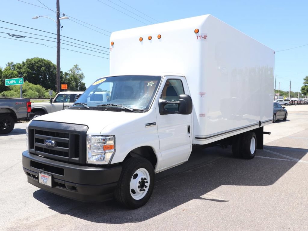 Certified 2024 Ford E-350 and Econoline 350 Super Duty w/ Power Windows & Locks Group RWD image 5