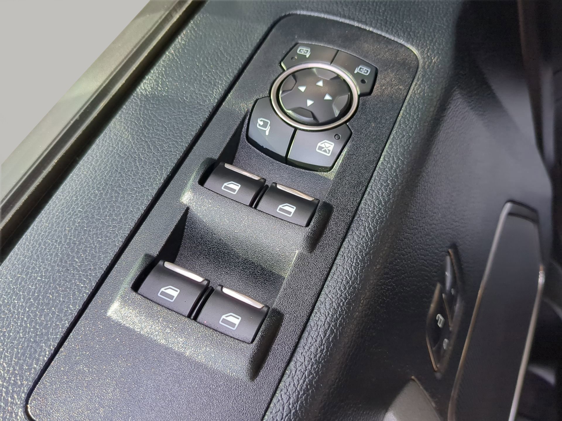 Certified 2020 Ford F150 Raptor w/ Equipment Group 802A Luxury image 47