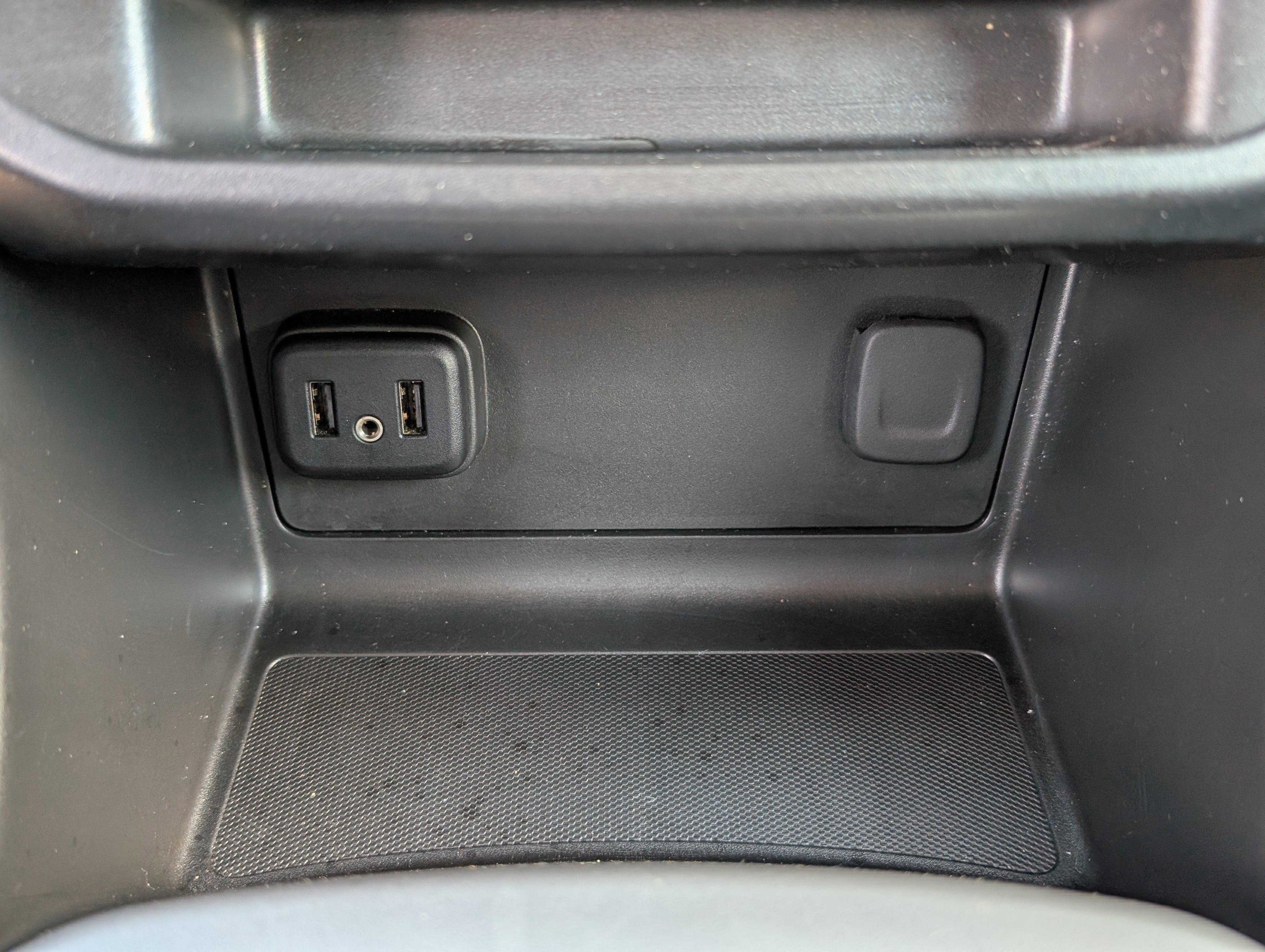 Used 2022 Chevrolet Colorado LT w/ Safety Package image 24