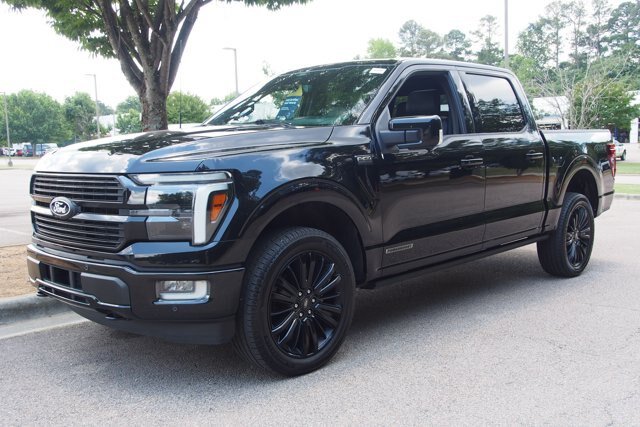 Certified 2025 Ford F150 Platinum w/ Equipment Group 702A High AWD/4WD image 3