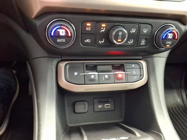 Used 2023 GMC Acadia Denali w/ Denali Ultimate Package AWD/4WD image 24