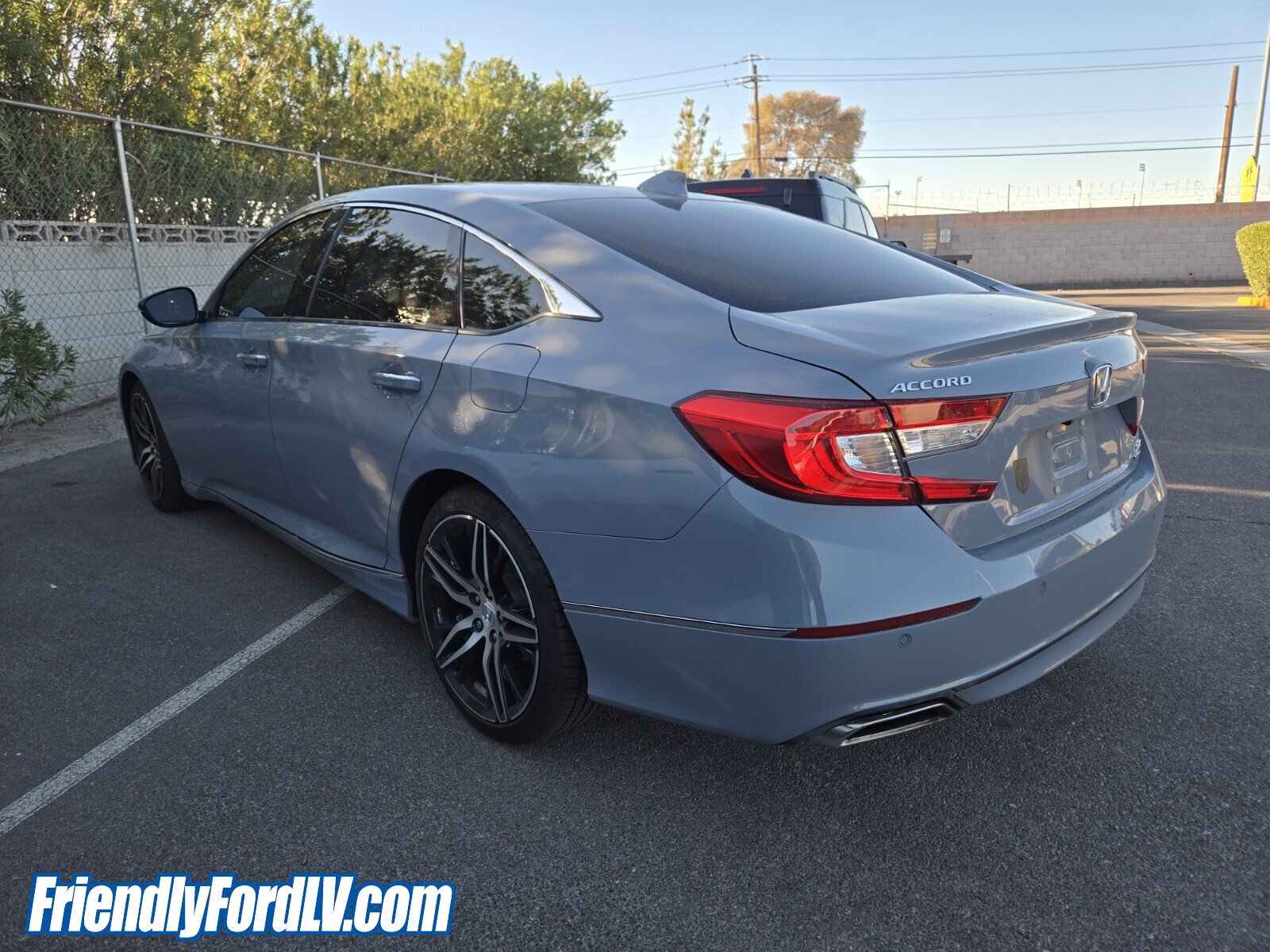 Used 2021 Honda Accord Touring image 3