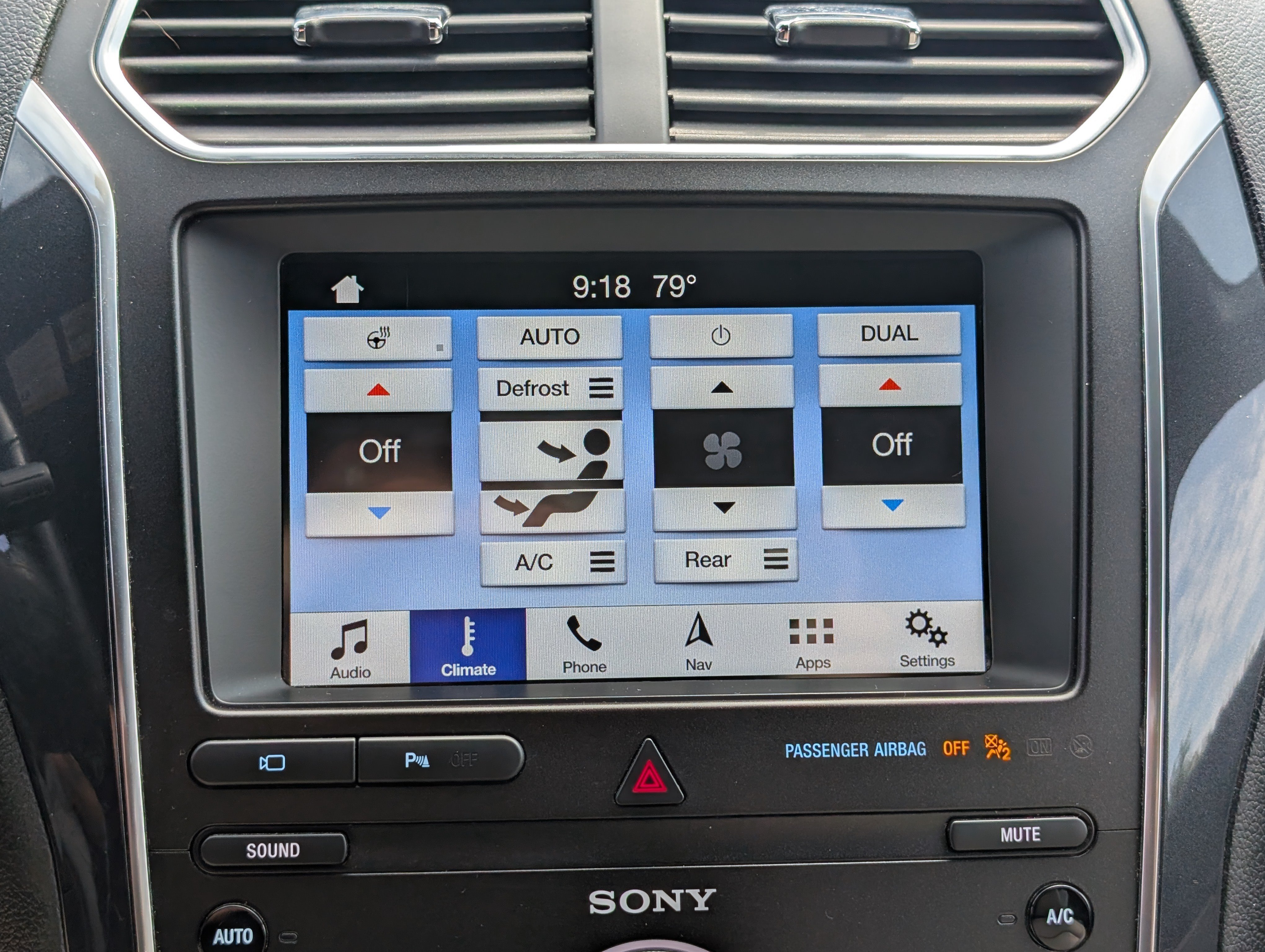 Certified 2019 Ford Explorer Limited w/ Class III Trailer Tow Package AWD/4WD image 33