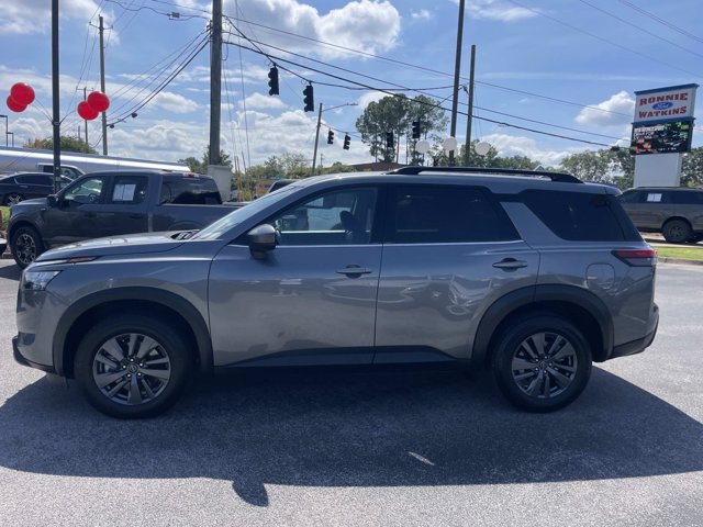 Used 2023 Nissan Pathfinder SV AWD/4WD image 8