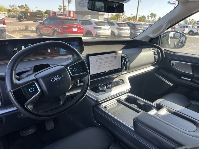 Certified 2025 Ford Expedition Platinum w/ Driver's Package image 16