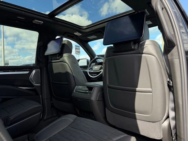 Used 2026 Cadillac Escalade Platinum Sport w/ LPO, Floor Liner Package image 37