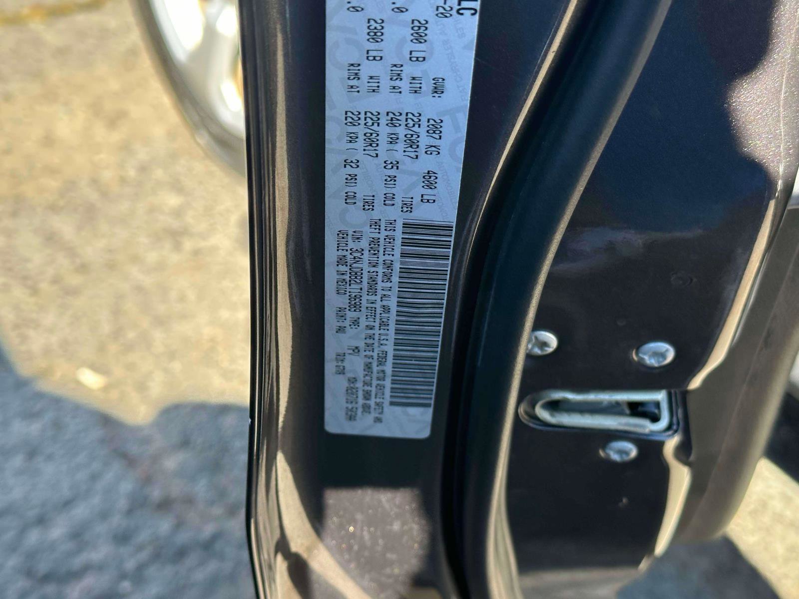 Used 2020 Jeep Compass Latitude w/ Cold Weather Group image 17