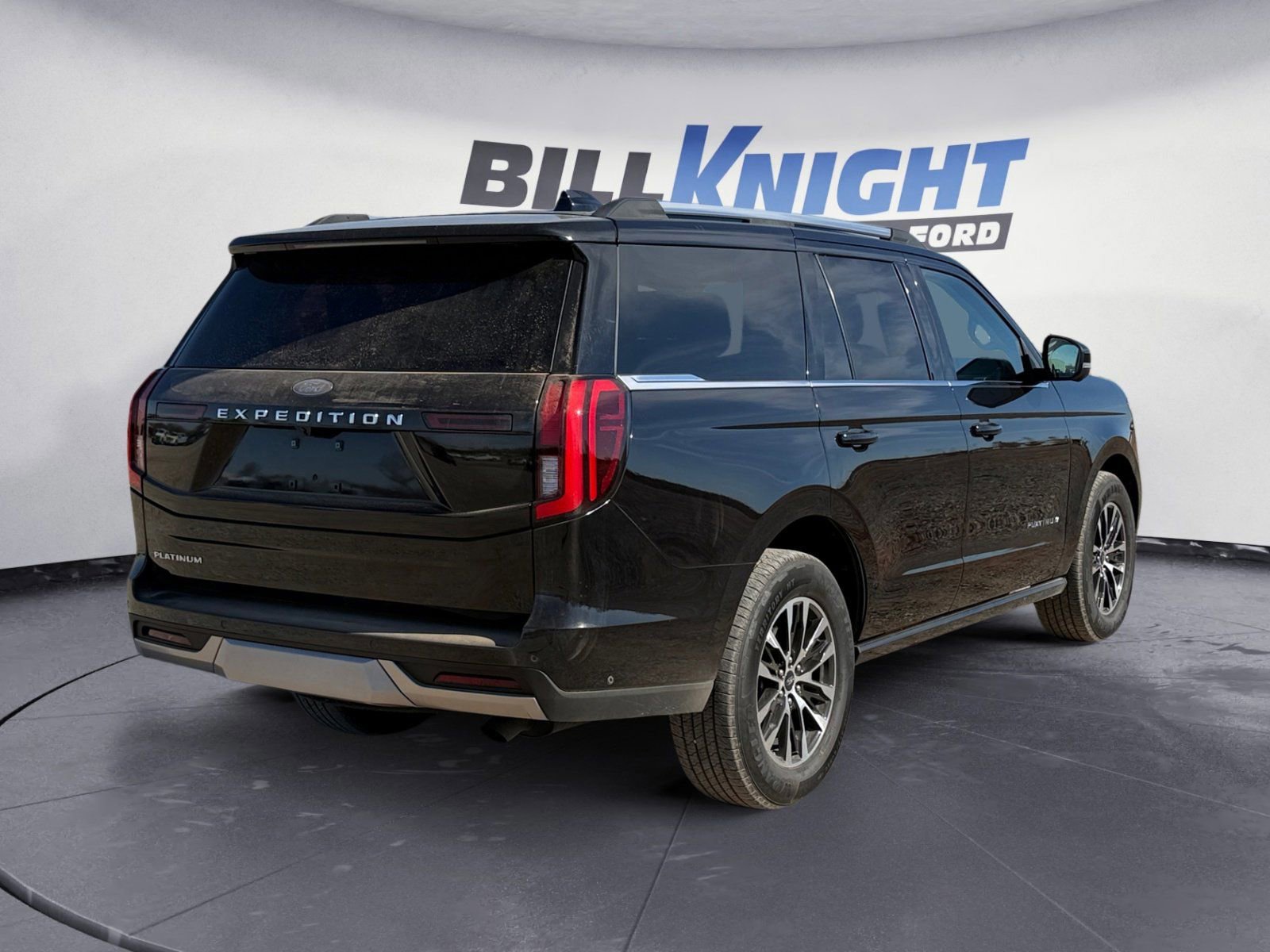 Certified 2025 Ford Expedition Platinum image 5