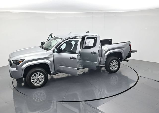 Used 2024 Toyota Tacoma SR w/ SR Upgrade Package AWD/4WD image 44