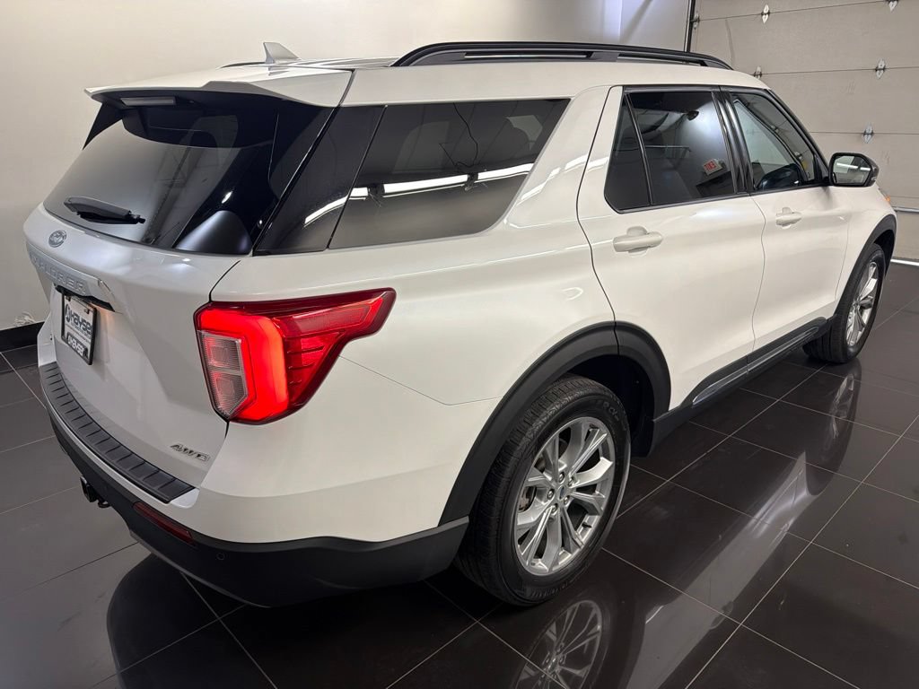 Certified 2024 Ford Explorer XLT w/ Equipment Group 202A AWD/4WD image 6