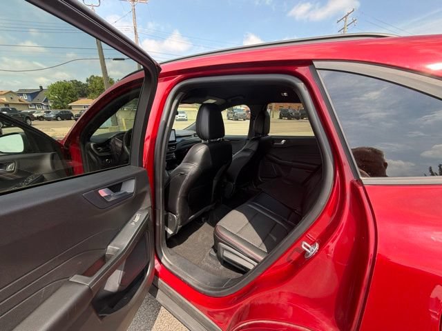 Certified 2024 Ford Escape ST-Line w/ Tech Pack #1 AWD/4WD image 12