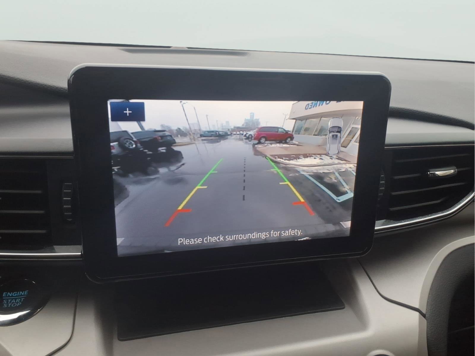 Certified 2022 Ford Explorer XLT w/ Equipment Group 202A image 18