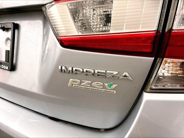 Used 2017 Subaru Impreza 2.0i Premium AWD/4WD image 13