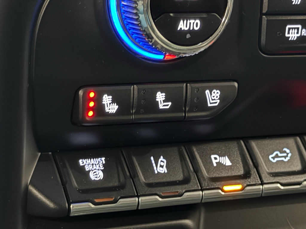 Used 2020 GMC Sierra 2500 Denali w/ Denali Ultimate Package image 28