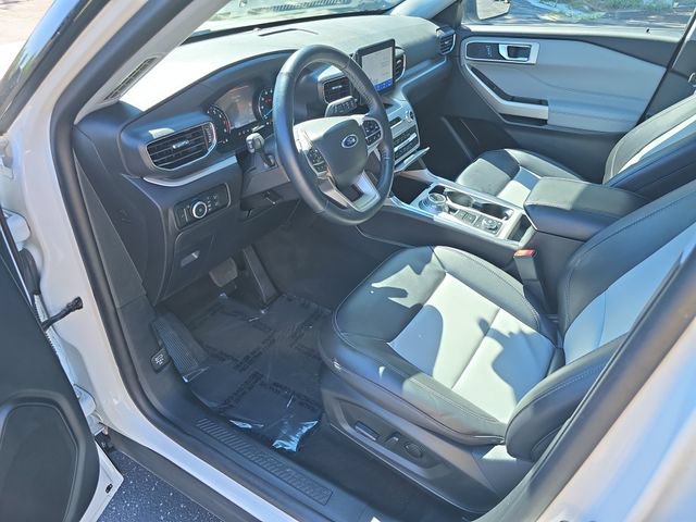 Certified 2023 Ford Explorer XLT w/ Equipment Group 202A AWD/4WD image 11