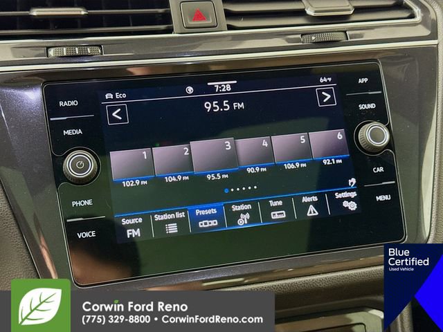 Used 2024 Volkswagen Tiguan SE AWD/4WD image 17