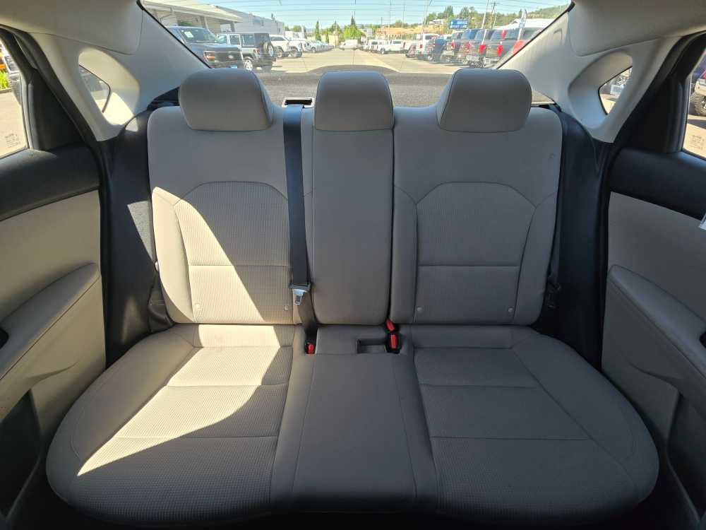 Used 2019 Kia Forte LXS FWD image 17