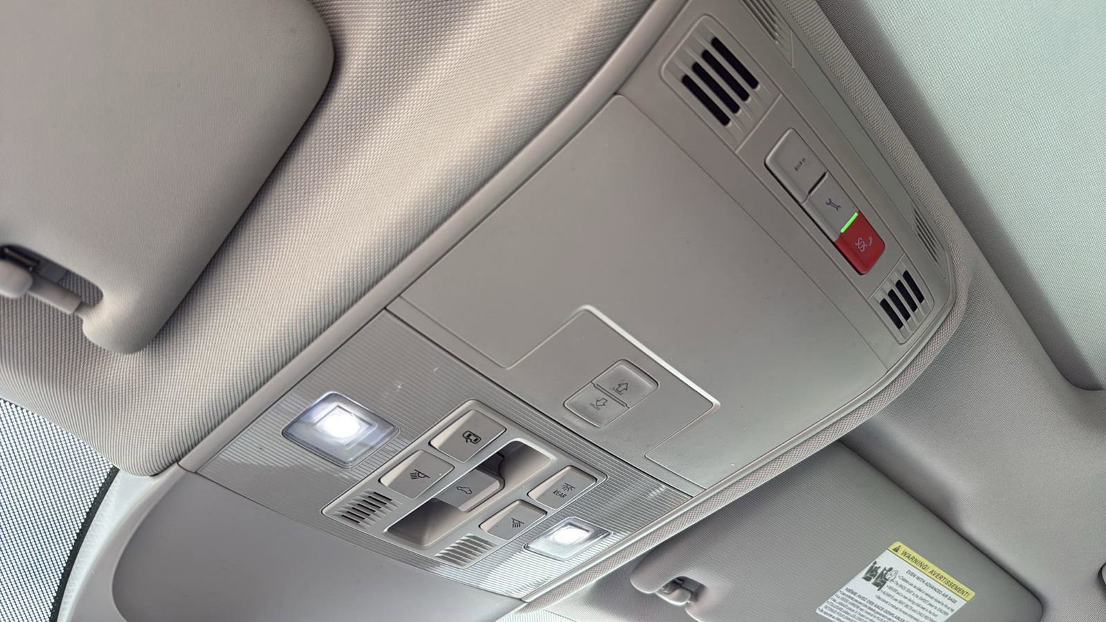 Used 2022 Volkswagen Taos SE image 23