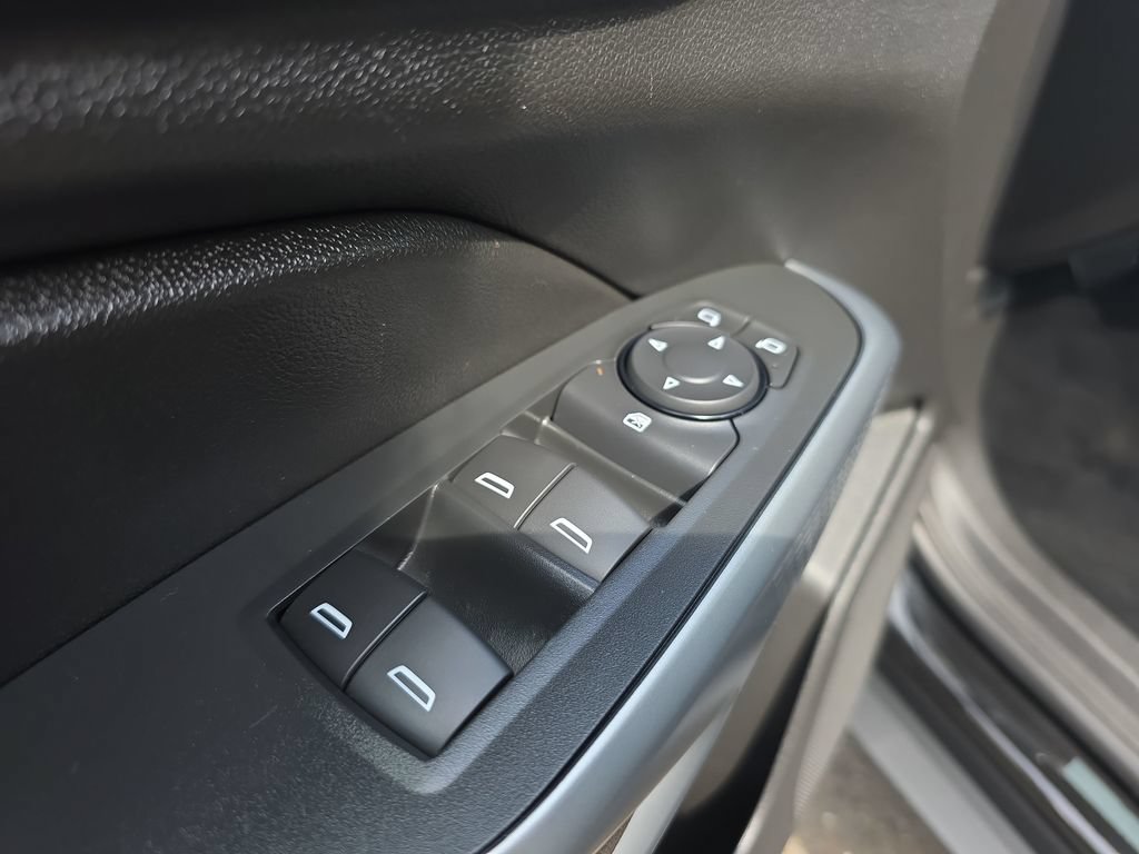 Used 2024 Chevrolet Trax LS w/ Driver Confidence Package FWD image 21