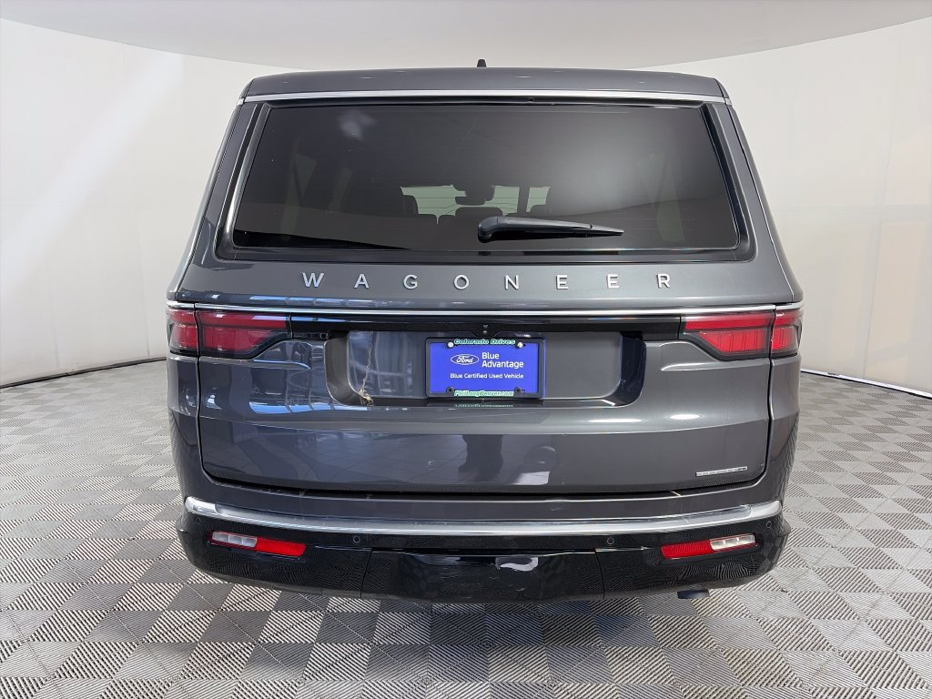 Used 2024 Jeep Wagoneer L Series II AWD/4WD image 6