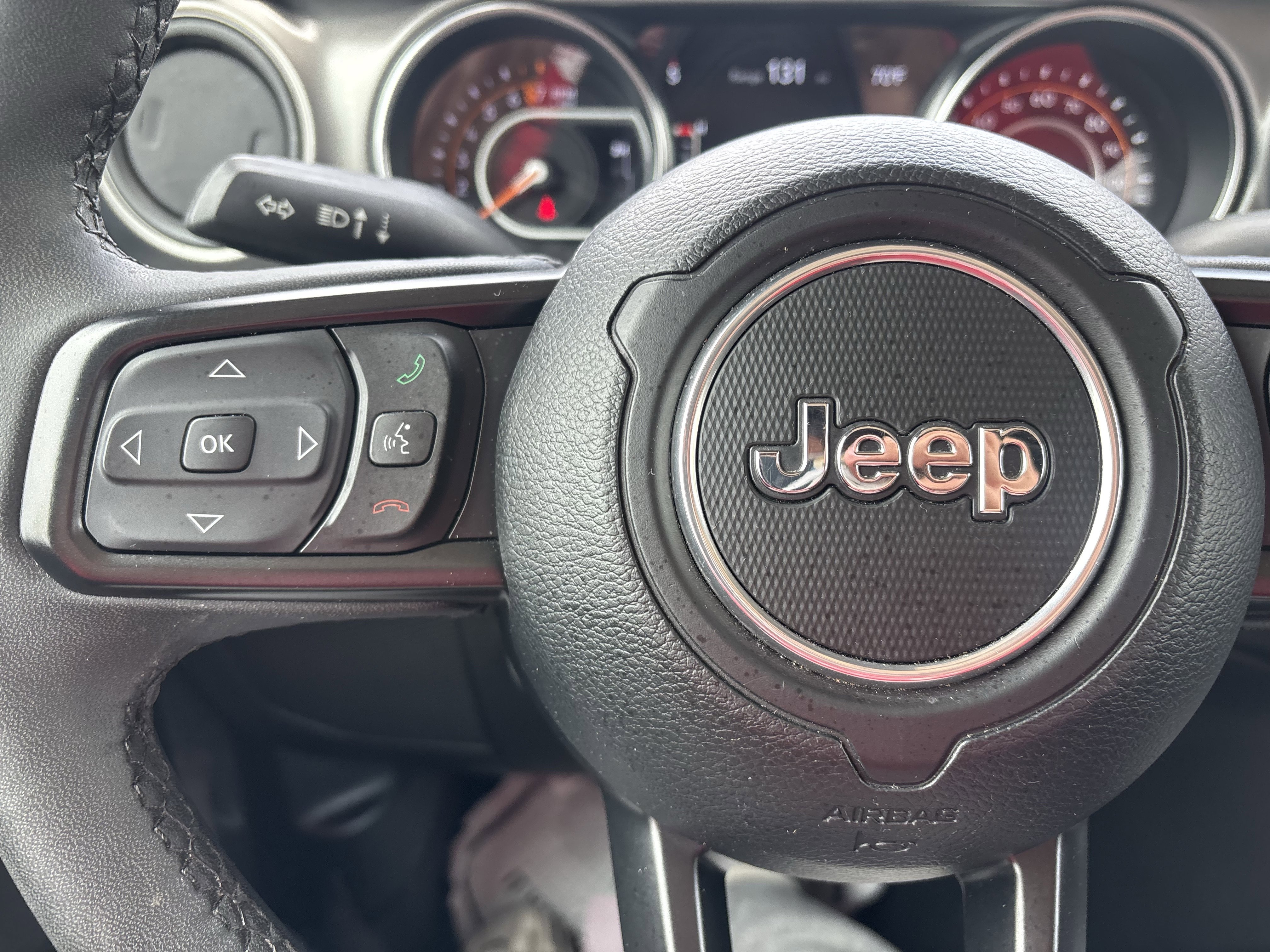 Used 2023 Jeep Gladiator Sport AWD/4WD image 28