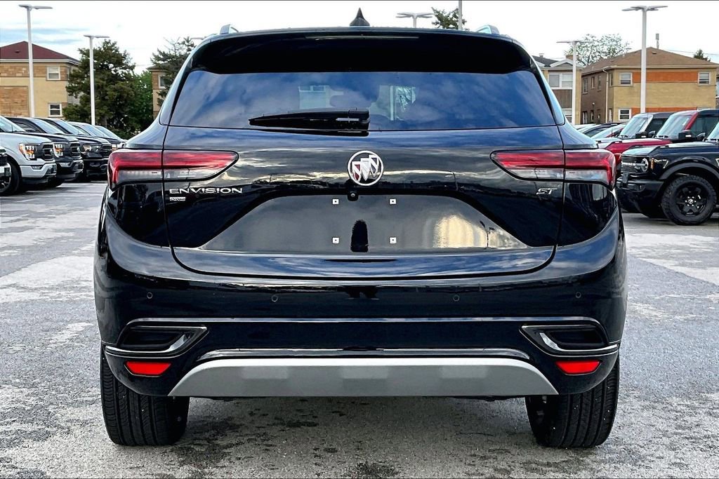 Used 2023 Buick Envision Preferred w/ Sport Touring Package AWD/4WD image 4
