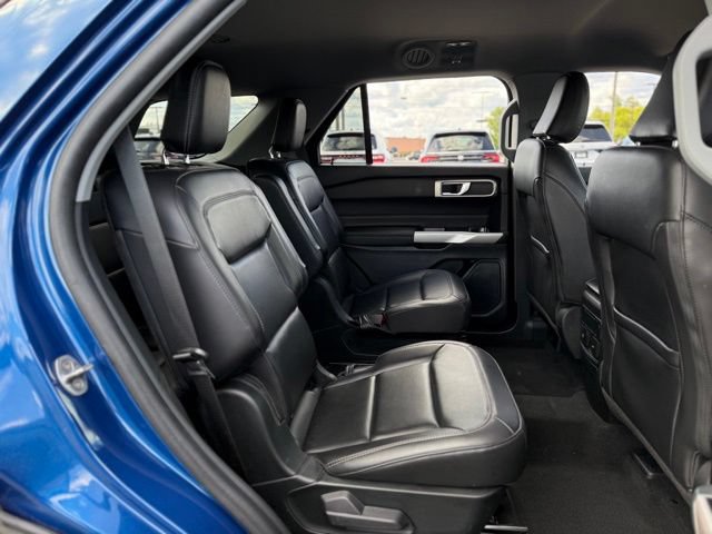 Certified 2023 Ford Explorer XLT w/ Equipment Group 202A AWD/4WD image 17