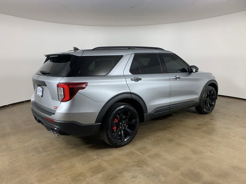 Certified 2024 Ford Explorer ST AWD/4WD image 8