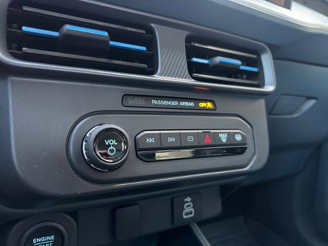 Certified 2025 Ford Maverick XLT w/ Equipment Group 302A image 27