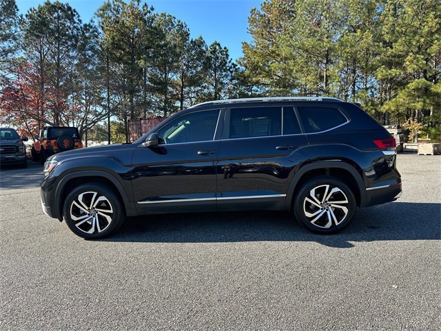 Used 2023 Volkswagen Atlas SEL image 2