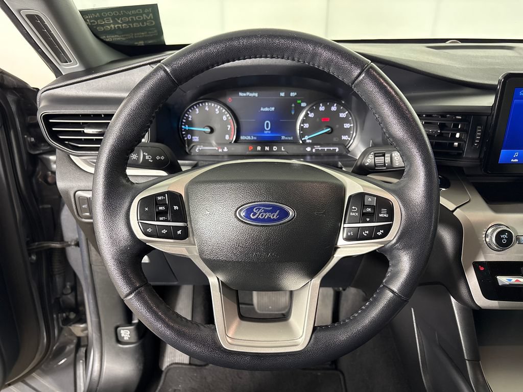 Certified 2022 Ford Explorer XLT RWD image 17