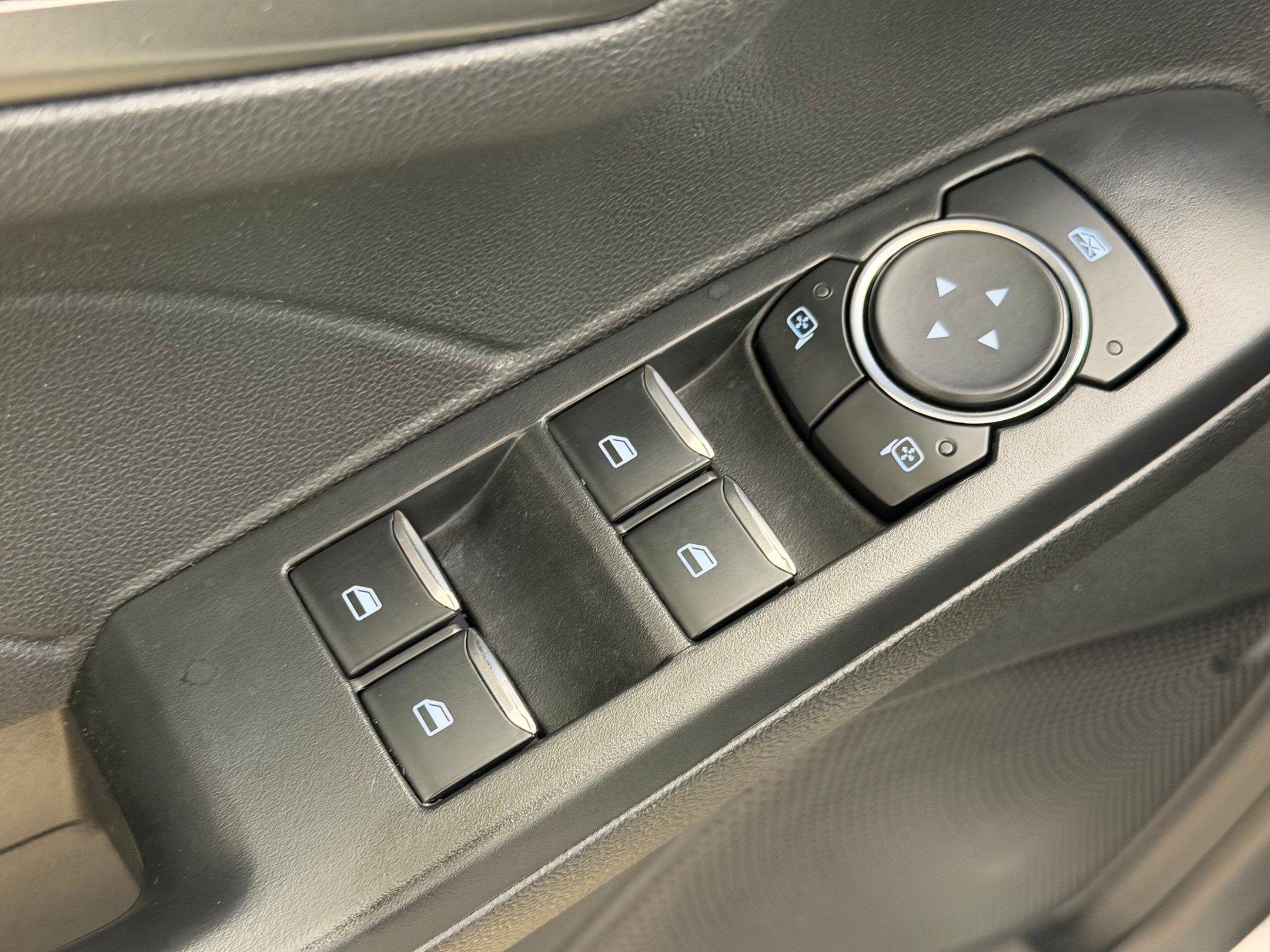 Certified 2025 Ford Escape Active FWD image 14
