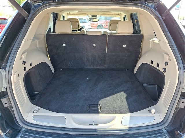 Used 2018 Jeep Grand Cherokee Limited image 31