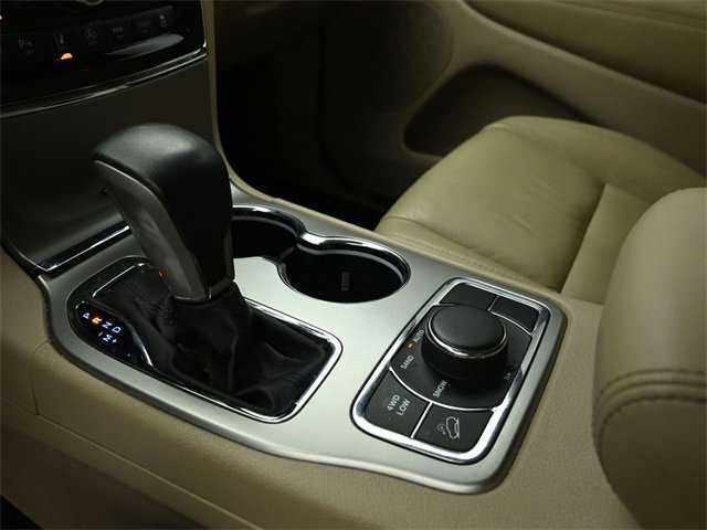 Used 2019 Jeep Grand Cherokee Limited image 30