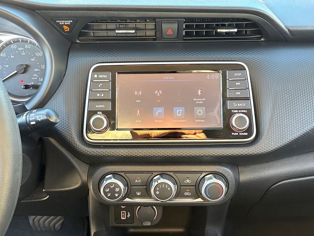 Used 2024 Nissan Kicks S image 23