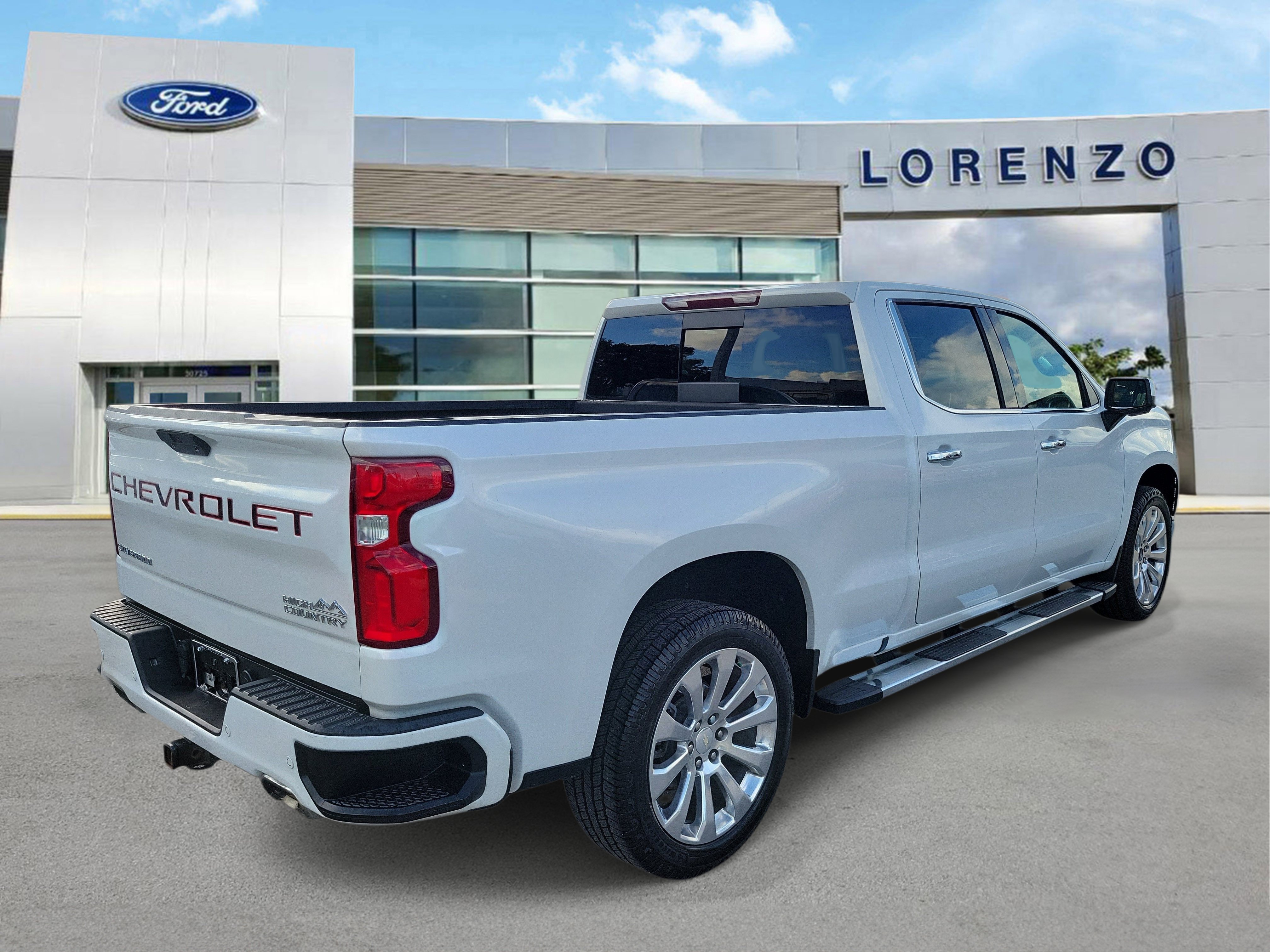 Used 2022 Chevrolet Silverado 1500 High Country AWD/4WD image 5