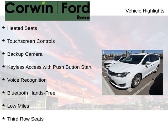 Used 2017 Chrysler Pacifica Touring-L FWD image 7