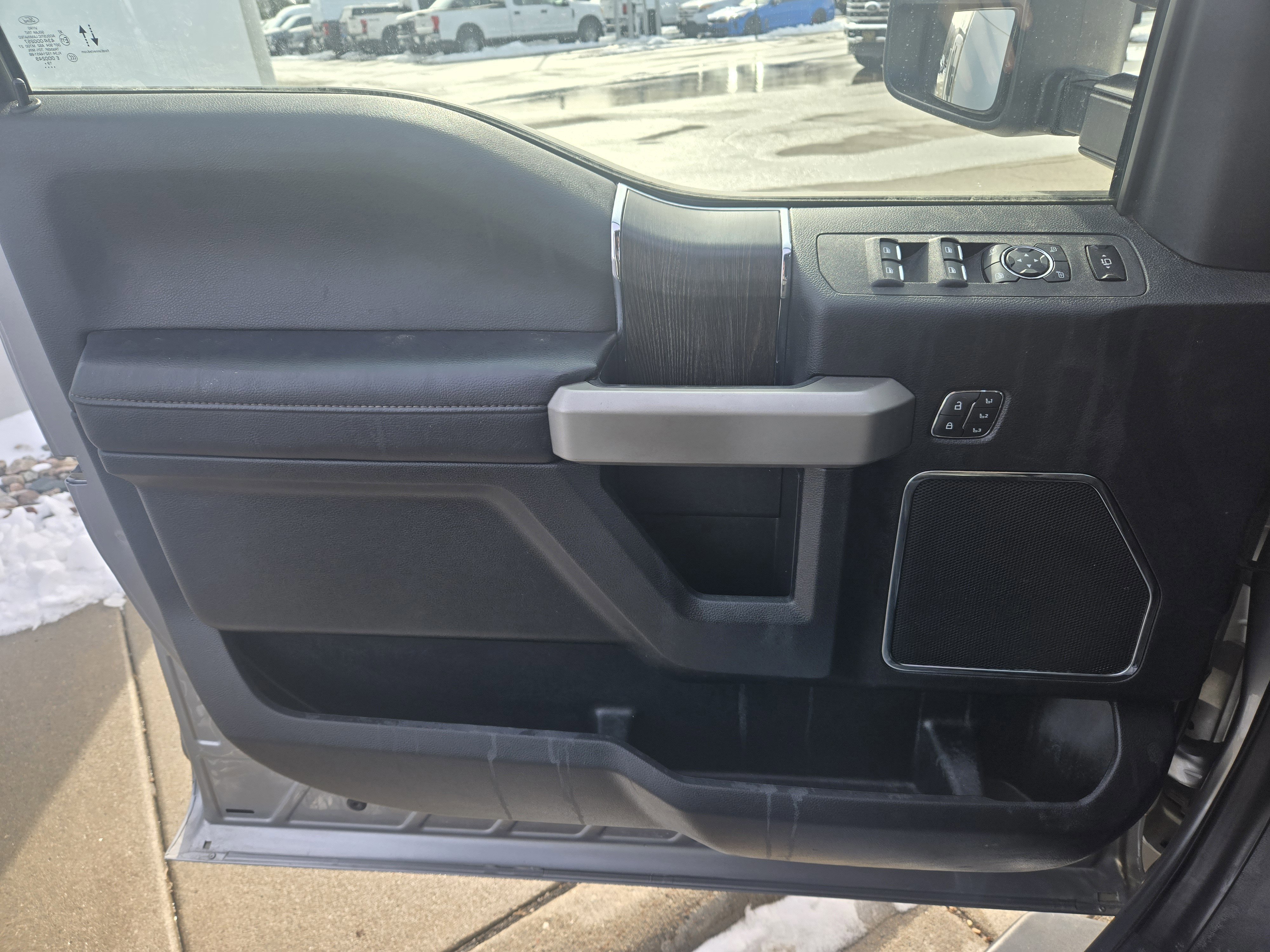 Certified 2020 Ford F250 Lariat w/ Chrome Package image 21