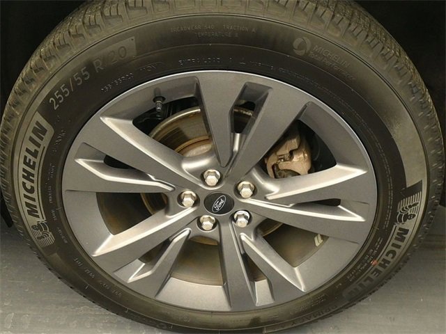 Certified 2023 Ford Explorer XLT w/ Equipment Group 202A image 9