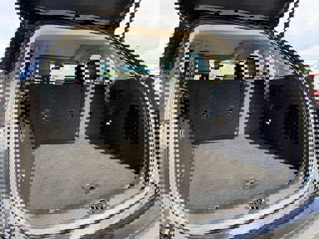 Certified 2024 Ford Edge SEL w/ Convenience Package image 17