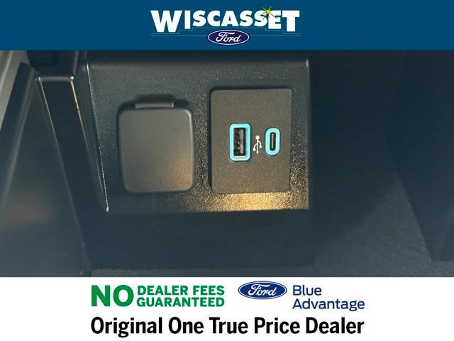 Certified 2022 Ford Explorer XLT w/ Equipment Group 202A image 22