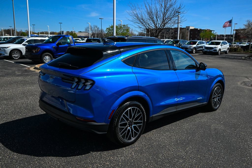 Certified 2025 Ford Mustang Mach-E Premium AWD/4WD image 5