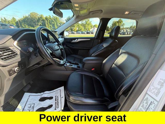 Certified 2025 Ford Escape Platinum AWD/4WD image 10
