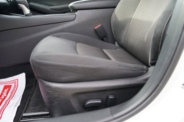 Used 2025 Nissan Altima 2.5 SV FWD image 12