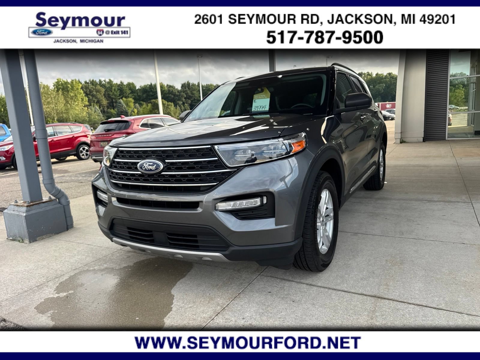 Certified 2024 Ford Explorer XLT w/ Equipment Group 202A AWD/4WD image 1