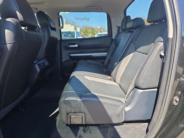 Used 2018 Toyota Tundra Limited w/ Limited Premium Package AWD/4WD image 16