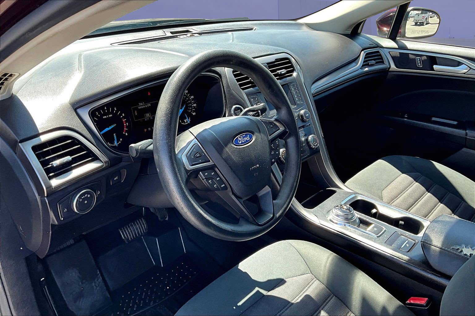 Certified 2017 Ford Fusion SE FWD image 17