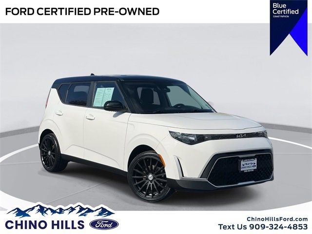 Used 2023 Kia Soul S image 1