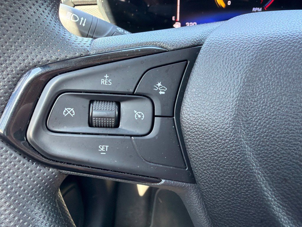 Used 2025 Chevrolet TrailBlazer LT AWD/4WD image 26