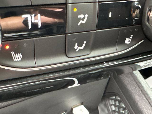Used 2025 Chevrolet TrailBlazer RS w/ Convenience Package AWD/4WD image 7
